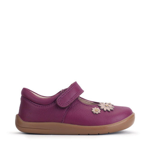 A girls Mary Jane shoe by Start Rite, style Fairy Tale, in plum leather with flower detail and velcro fastening. Right side view again.