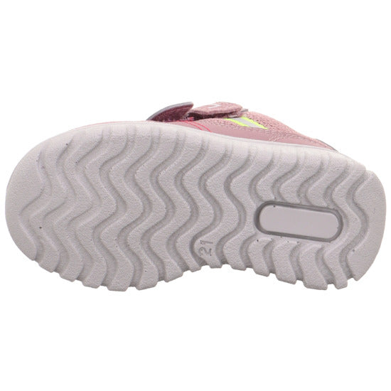 A girls casual shoe by Superfit, style Sport7 Mini 1-006203-8540, in pink with reflective trim and double velcro fastening. Sole view.
