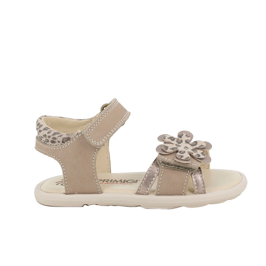 A girls sandal by Primigi, style Sandalo Thin in marmotta with two velcro straps, leopard print flower detail on the front strap and leopard print pattern on back of ankle. Right side view