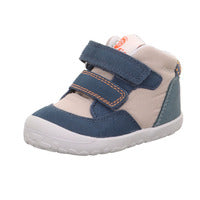 A boys first boot by Superfit, style Flummi 1-009667-8000, in beige and navy with double velcro fastening. Angled right side view.