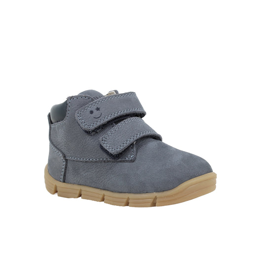 Primigi boy's ankle boot in blue with double Velcro fastening and gum sole. Right side view.