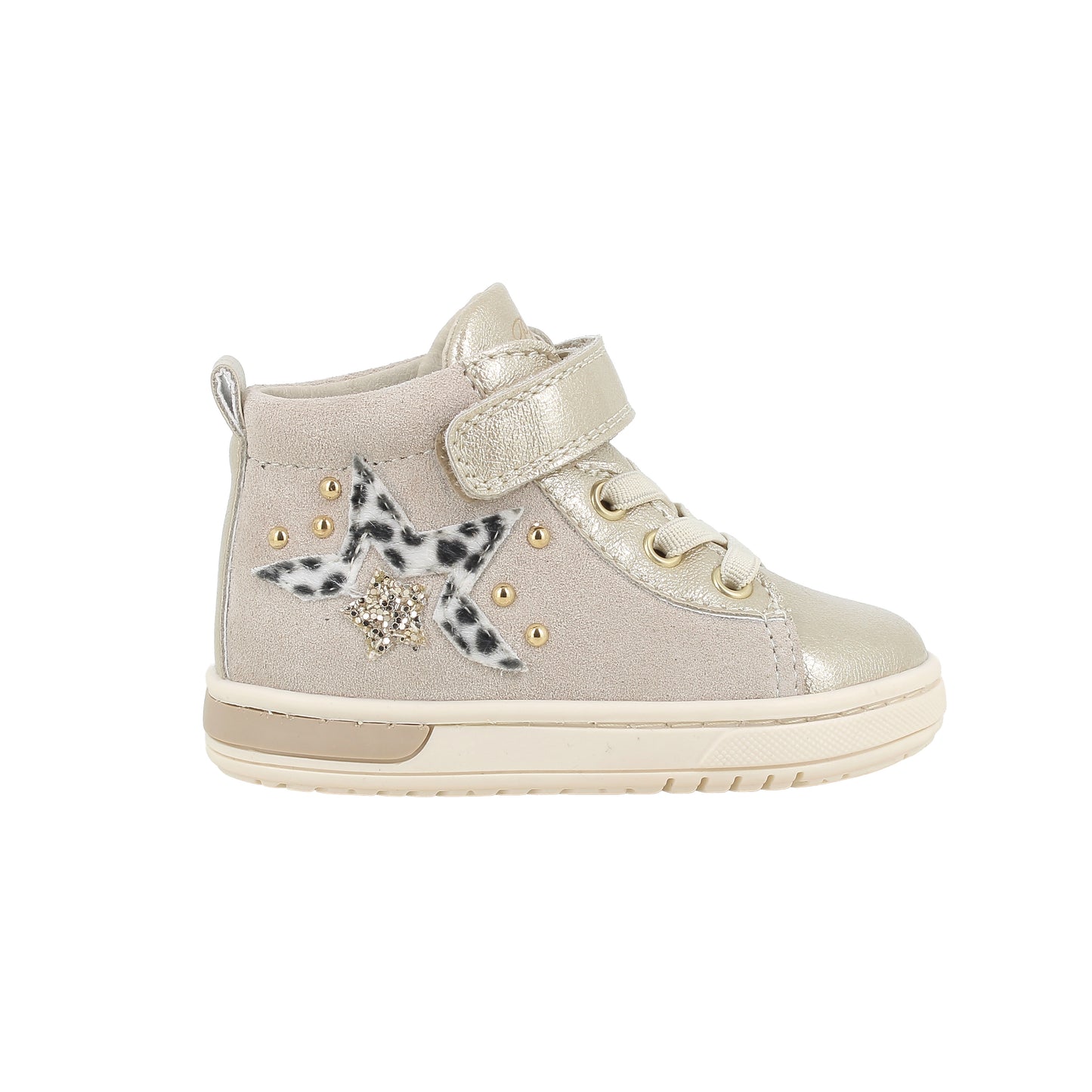 Girl's Primigi high top trainer in the style Platino in champagne with a leopard print star, gold detailing, Velcro strap and a white sole. Right side view 