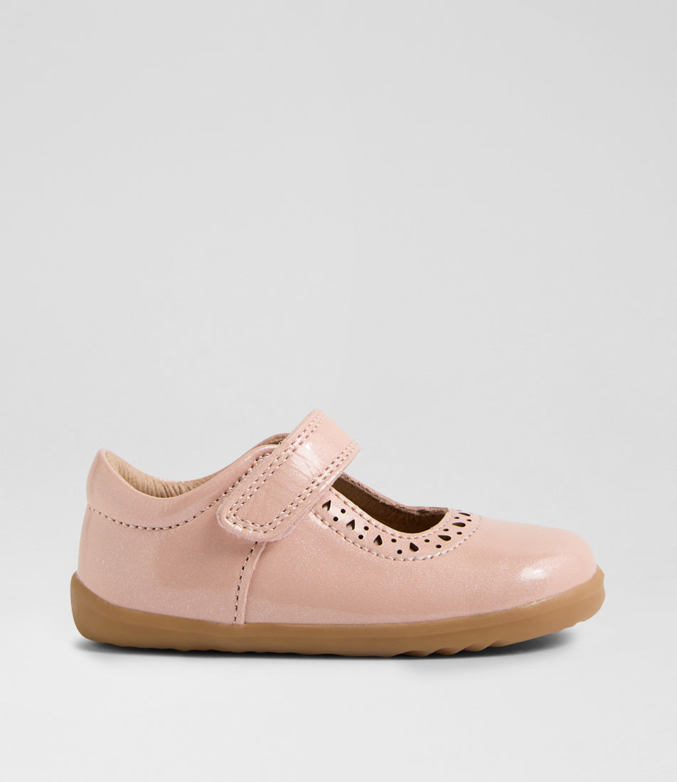 A girls casual shoe by Bobux, style Lola (I-Walk) in Cameo Rose with velcro strap, cut out pattern detail and light brown sole. Right side view