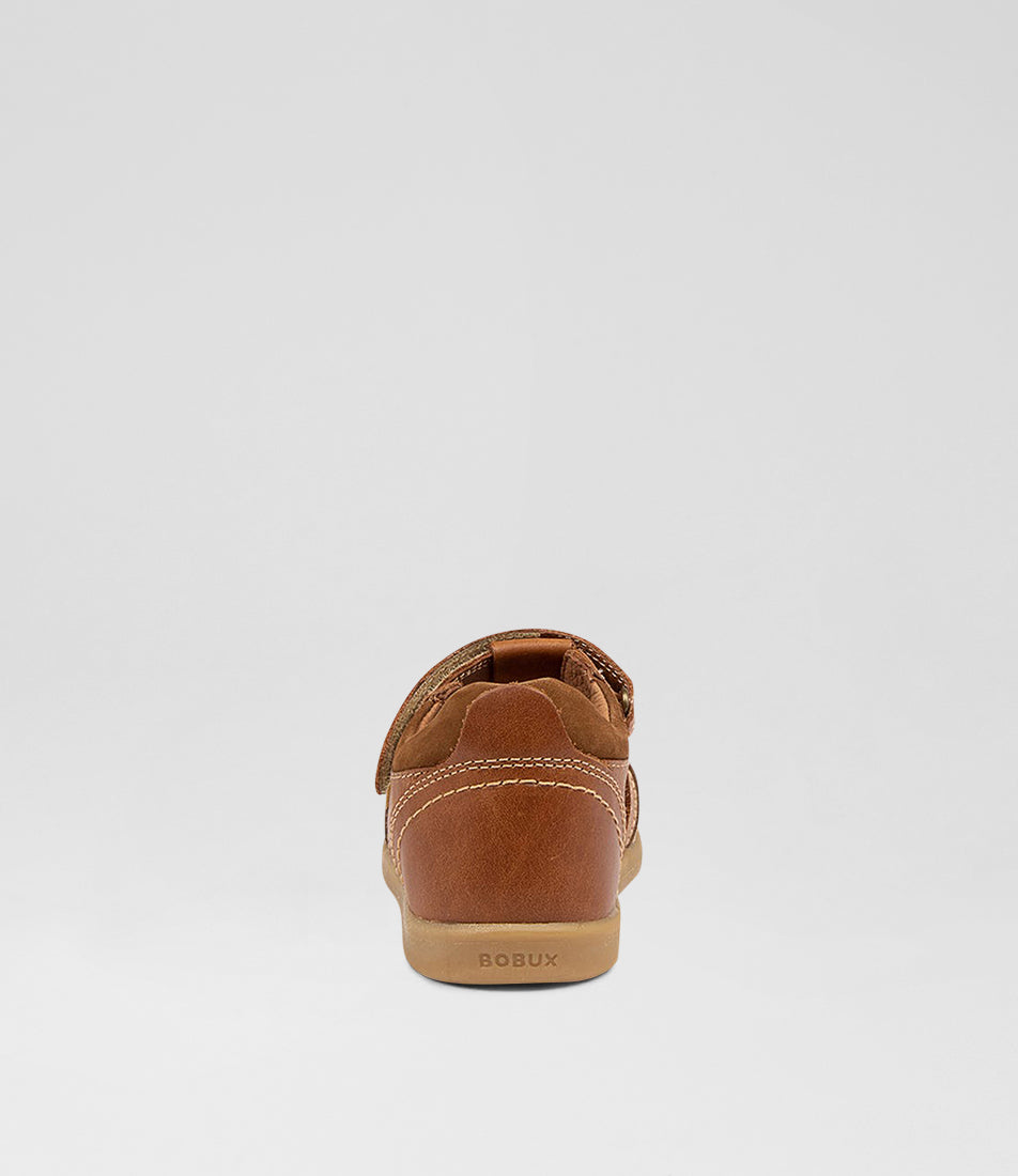 A unisex sandal by Bobux, style Roam in Caramel with velcro strap. Back view