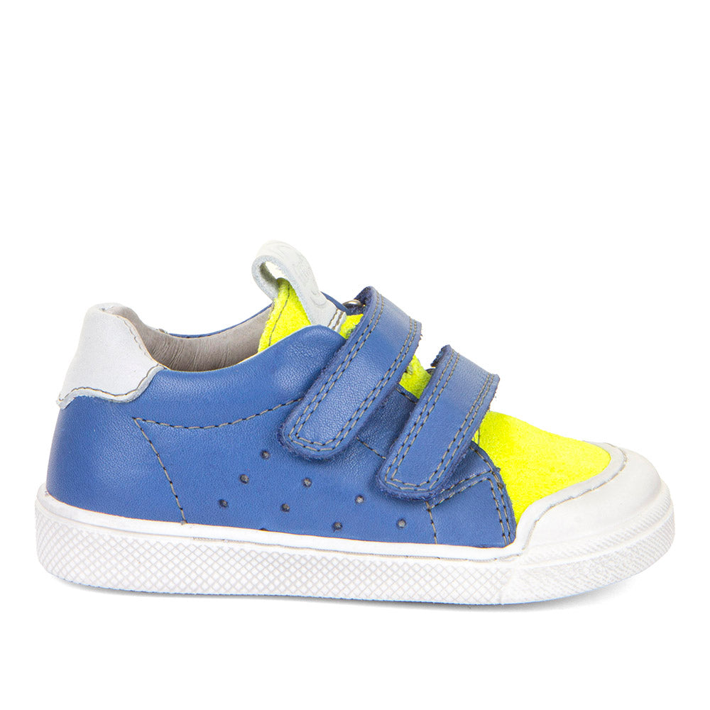A boys casual shoe by Froddo, style Rosario G2130316-26, in blue and yellow leather with white trim and toe bumper. Velcro fastening. Right side view.