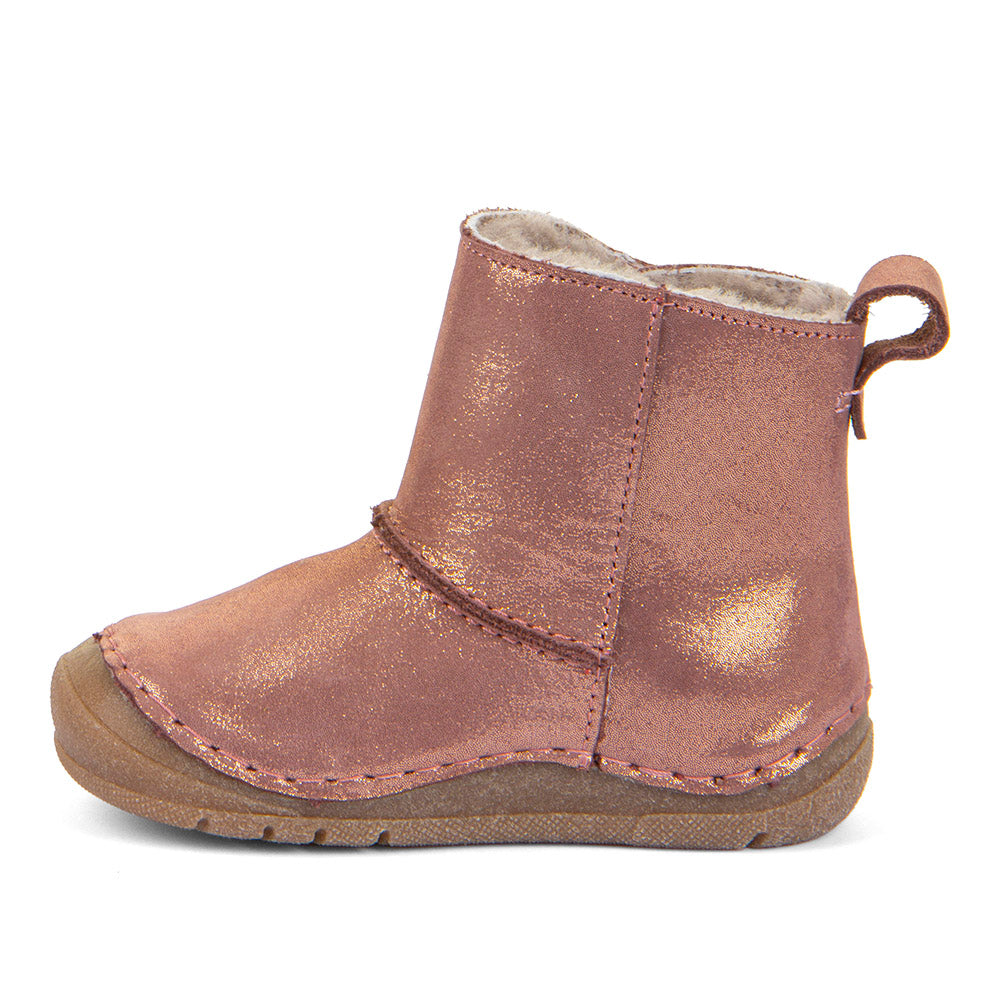 A girls winter boot by Froddo, style Paix Up in pink/gold with sheepskin fur lining with toe bumper. Inner side view