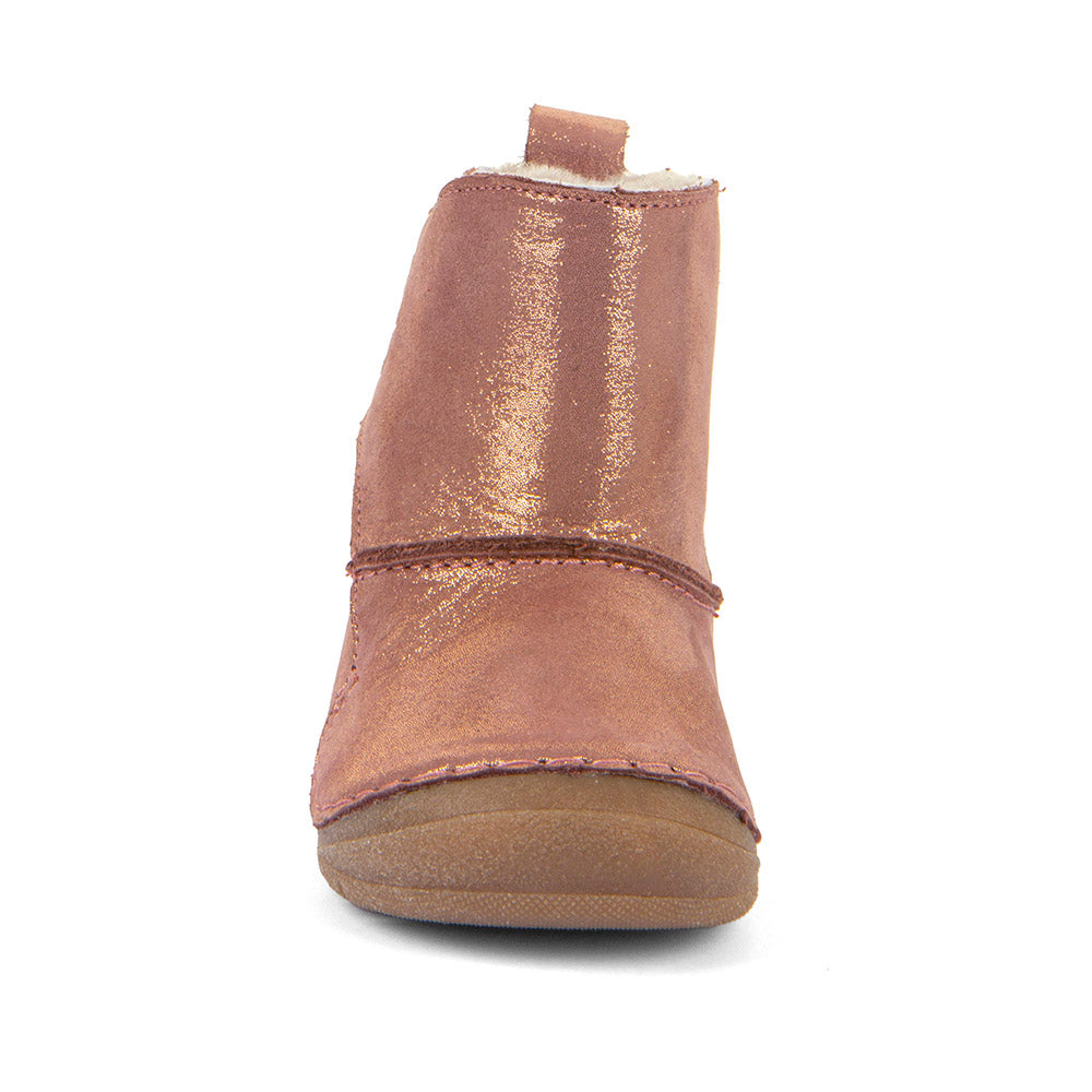 A girls winter boot by Froddo, style Paix Up in pink/gold with sheepskin fur lining with toe bumper. Front view