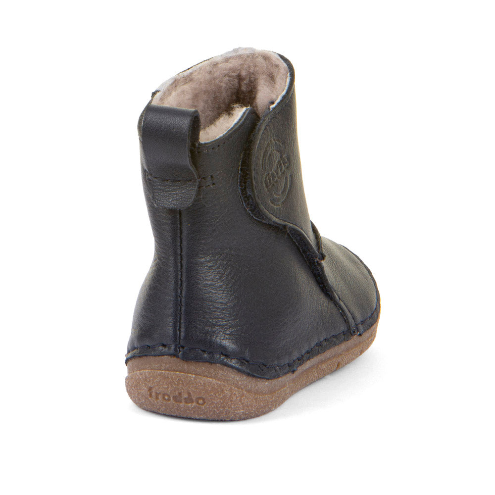 A unisex winter boot by Froddo, style Paix Up in navy with sheepskin fur lining with toe bumper. Back view