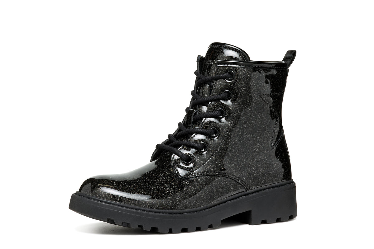 Geox girl's patent ankle boot in the style Casey Girl, with laces, side zip fastening, glitter details all over and chunky black sole. Angled front view.