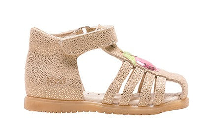 A girls sandal by Bopy, style Regalade, in gold and a plum motive, with velcro fastening. Right side view.