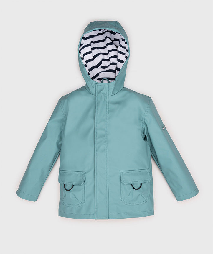 A hooded insulated raincoat by Igor, style Euri, with pockets and white and navy lining. Zip Fastening. Front view. 