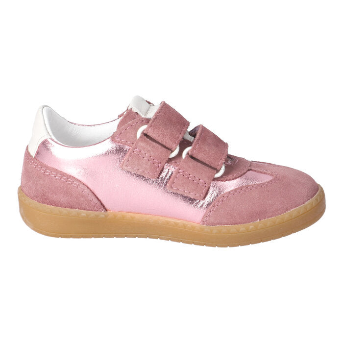 A girls casual shoe by Ricosta, style Dakota in sugar/metallic with two velcro straps, suede front and ankle and metallic effect. Inner left side view