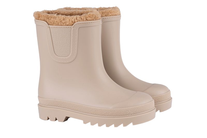 A pair of unisex wellies by Igor, style W10290-004 Tokio Borreguito, in cream with fur lining. Angled right side view.