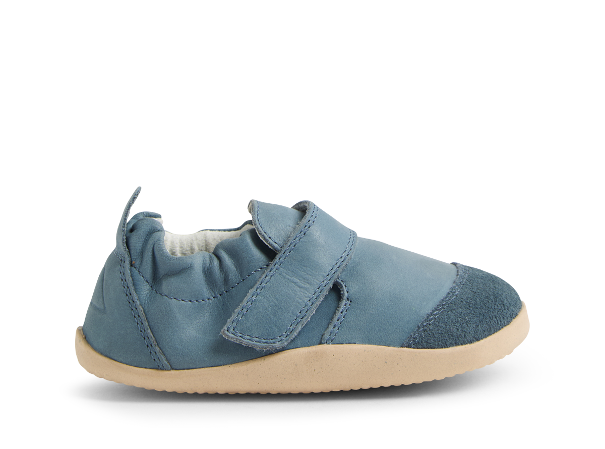 A unisex pre walker by Bobux ,style Marvel XP, n blue with velcro fastening. Right side view.