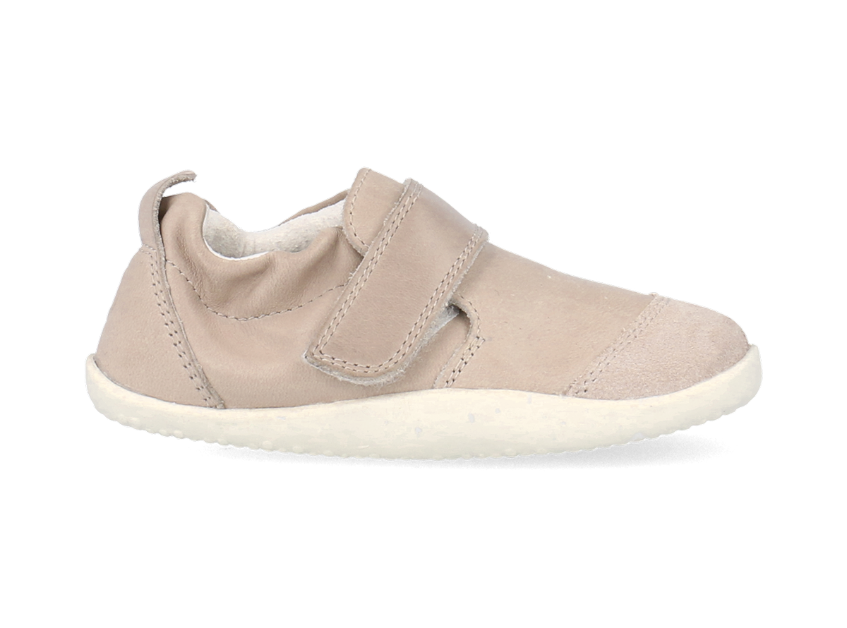 A unisex pre-walker by Bobux, style XP Marvel,in  taupe leather and suede with velcro strap. Right side view.