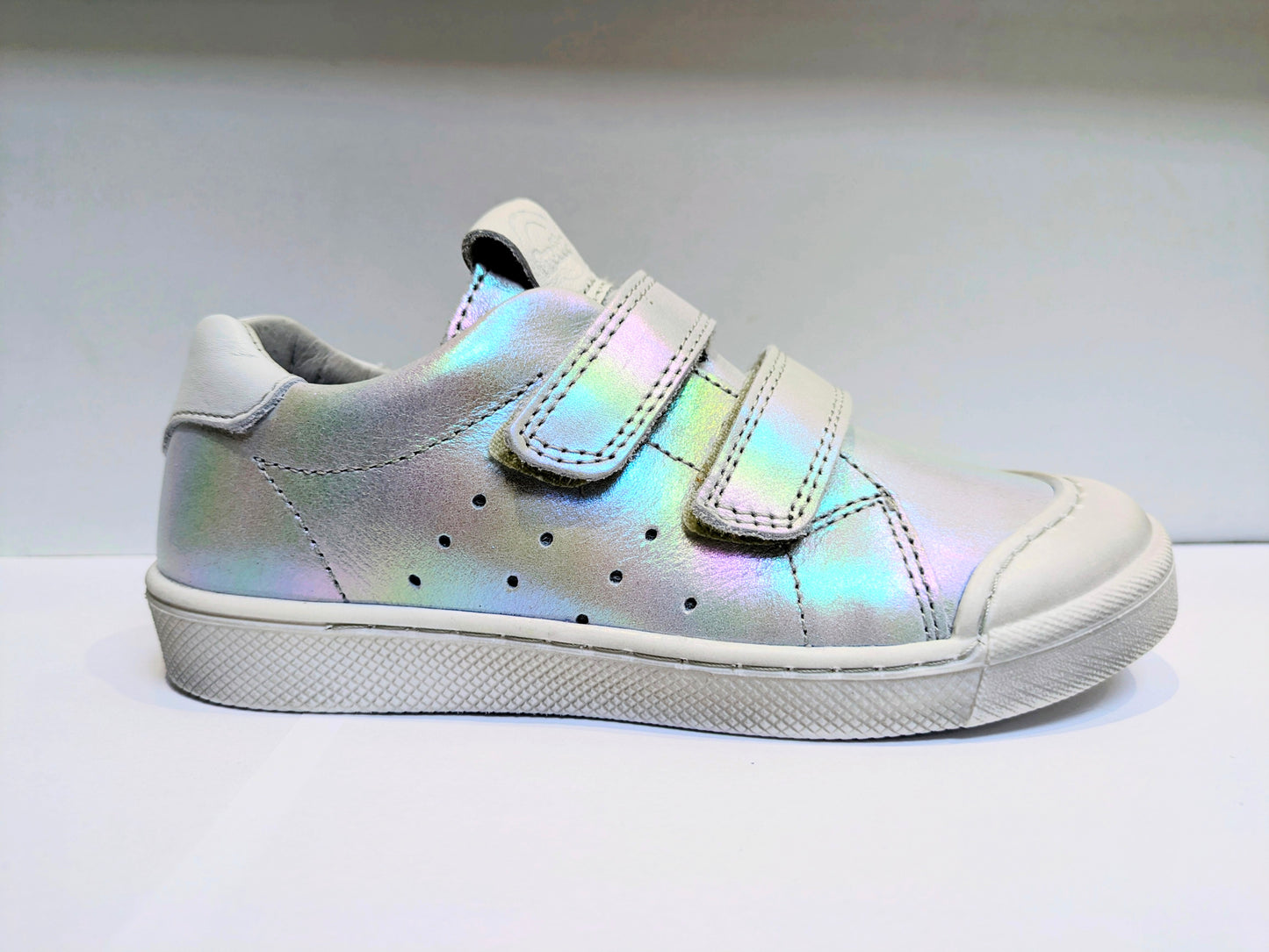 A girls casual shoe by Froddo, style Rosario in Magic with two velcro straps and heel and toe bumpers Right side view