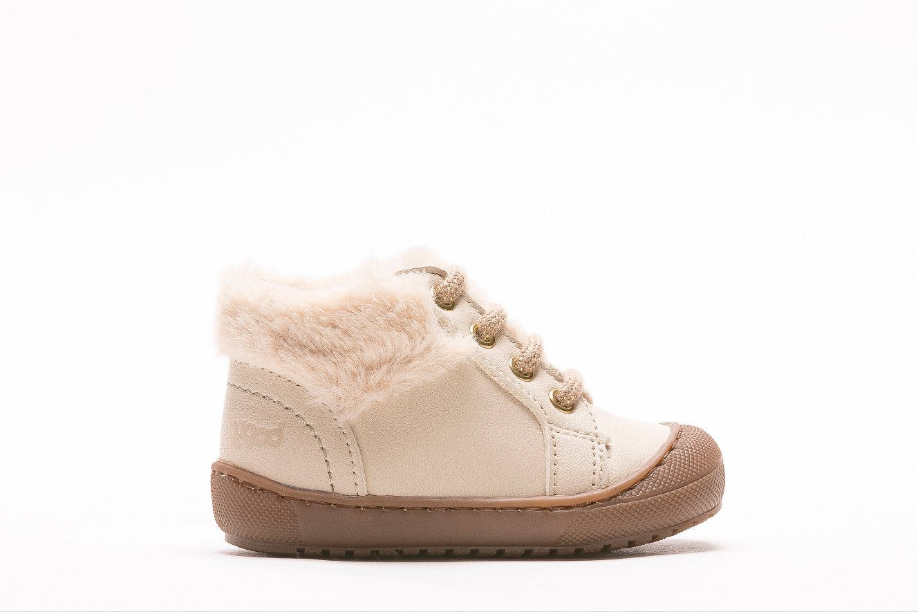 A girls ankle boot by Bopy, style Julie, in cream with lace fastening. Right side view.