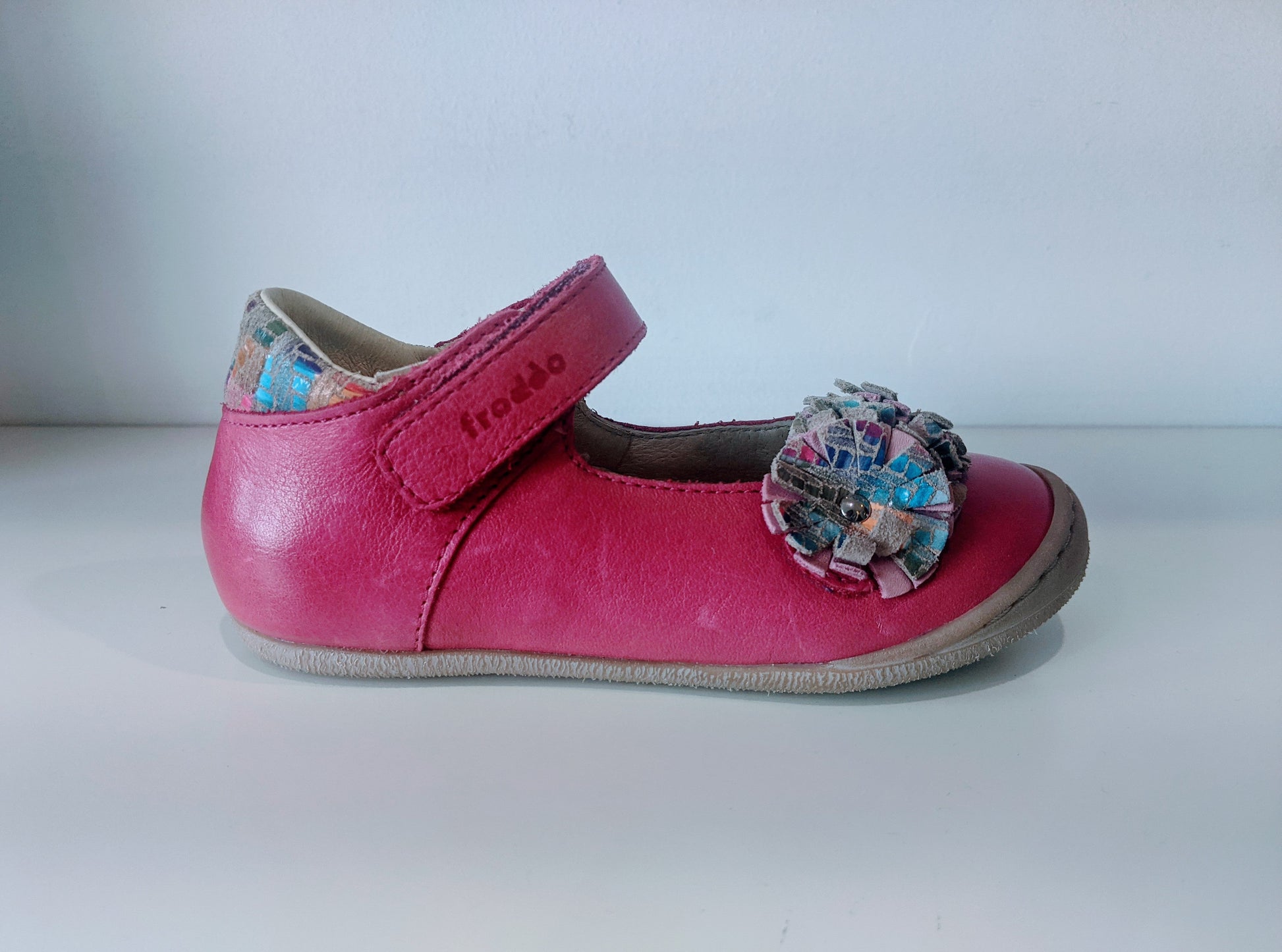 A girls Mary Jane by Froddo ,style G2140029-A, in Fuchsia multi leather with velcro fastening . Right side view.