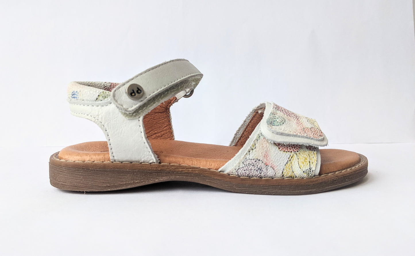 A girls sandal by Froddo,style G3150117-1 in white floral leather with velcro fastening. Right side view.