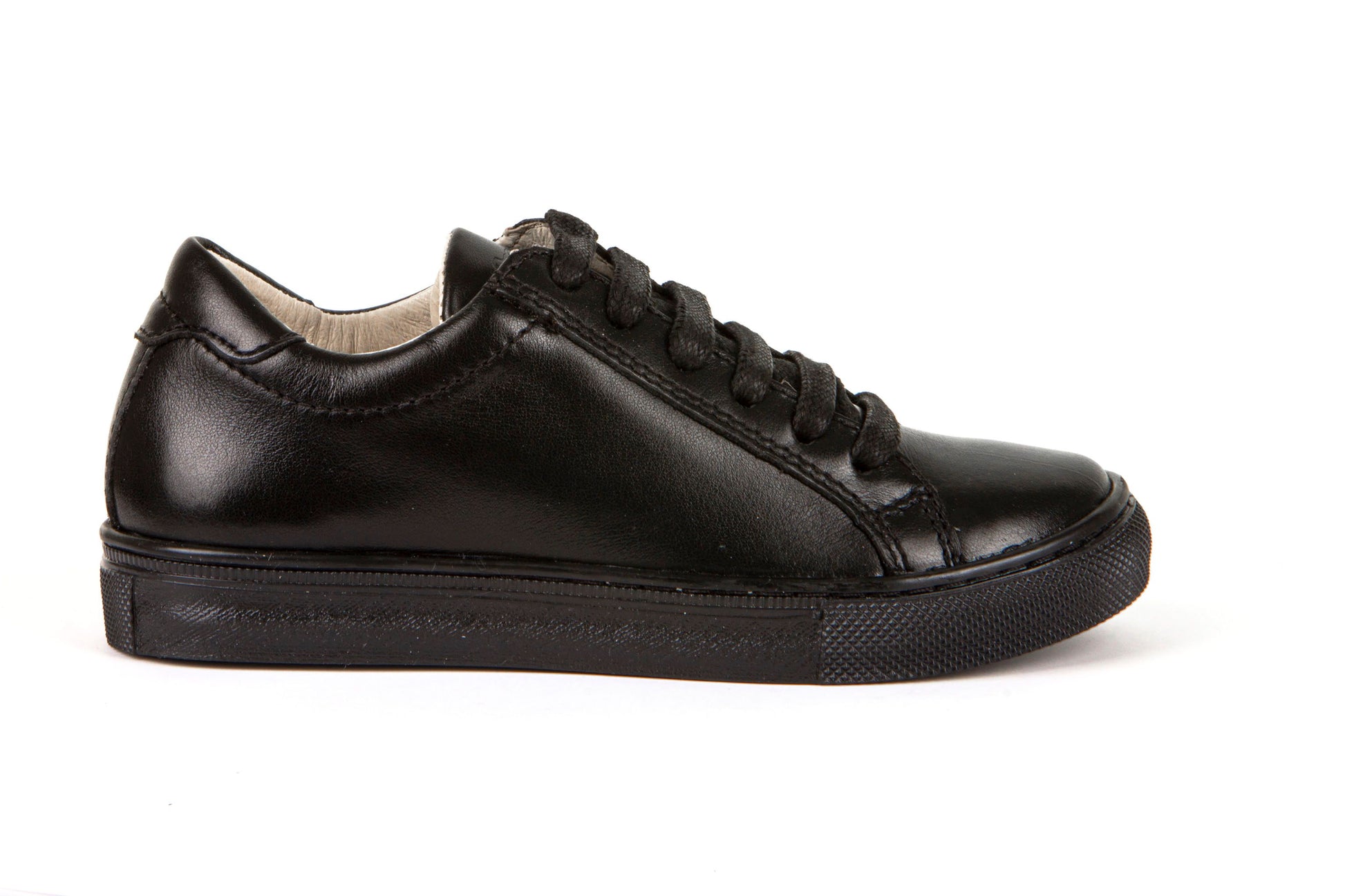 A boys casual lace up school shoe by Froddo, style Morgan L, in black leather with lace up fastening. Right side view.