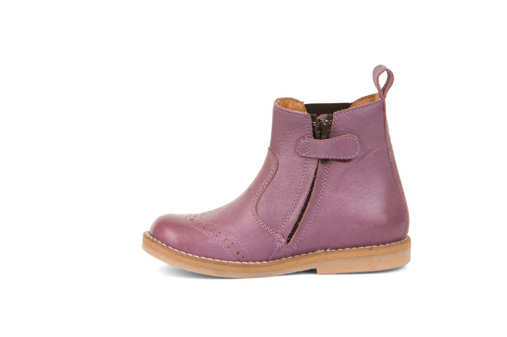 A girls chelsea boot by Froddo , style is Chelys Brogue  G3160173-9 in Lavender. Left side view.